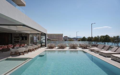 Avant Blue Boutique Hotel in Korinthos