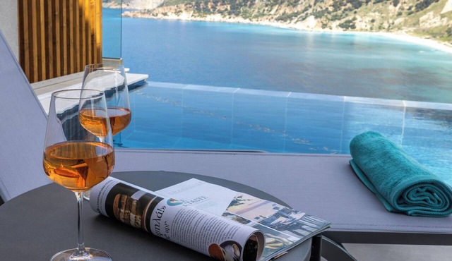 Avithos Lassu Retreat in argostoli