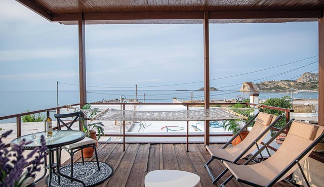 Barbara's Apartment Sea View in Stegna