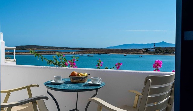 Beachfront Bocamviglies Room - Naoussa Aegean View in Naoussa