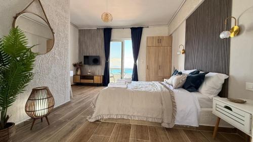 Beachfront Studio with Panoramic Sea View 2 in Ialysos