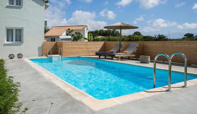Beachfront "zen" like villa in Lixouri