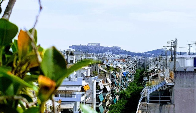 Beautiful apartment on the 7th floor in Athens