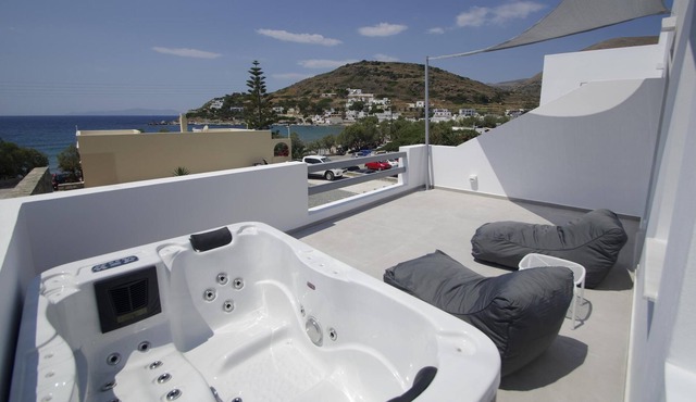 Beautiful studio directly at the sea, Wifi, 2 pers. | Syros, Cyclades in Syros