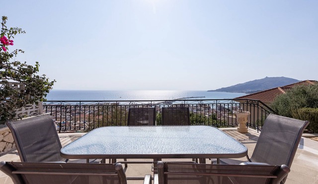 Beautiful three-level 3 bedroom holiday home in Ζάκυνθος