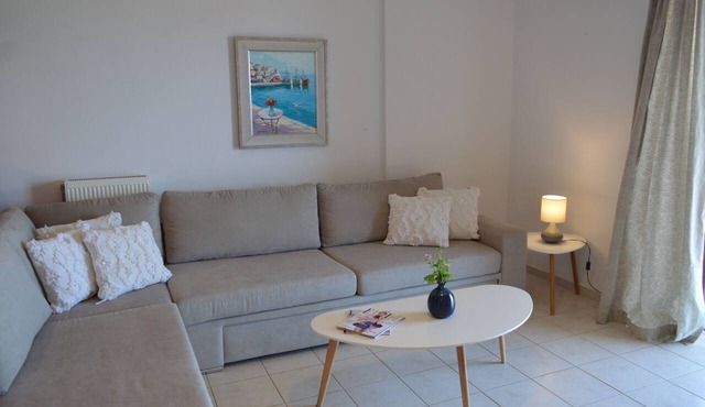 Best House Sea View Apartment in Pylos-Nestoras