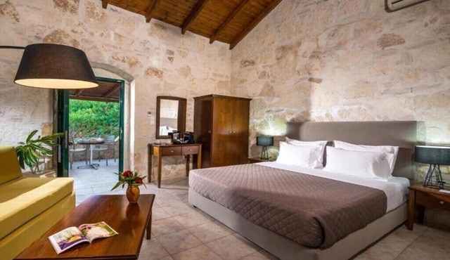 BH132 - C - Suite Heraklion in Αγία