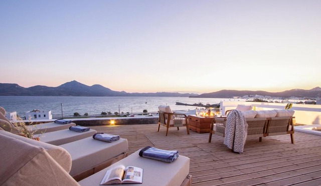 Ble Oneiro Villa Sea to See in Adamantas