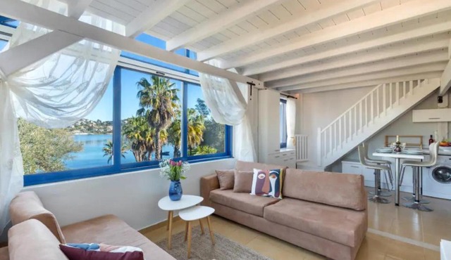 Blue Haven Beach Loft Apartment in Danilia