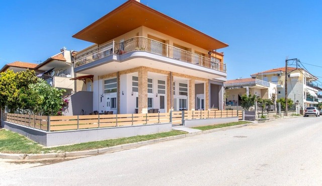 BnB Living Apartment by Rentals Pro - Nea Flogita Halkidiki in Flogita