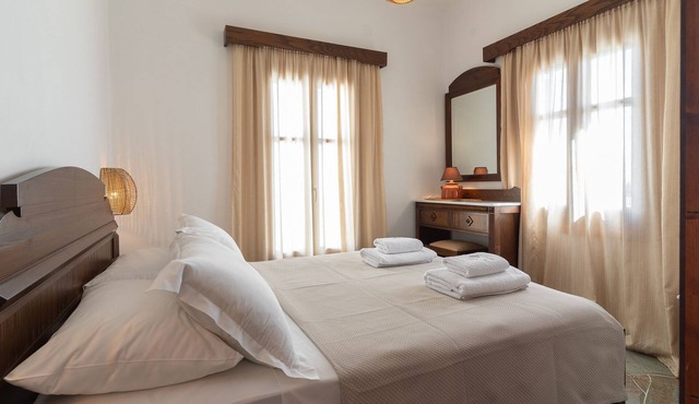 Bougainvillea - Mirsini Apartments in Sifnos in Βαθύ