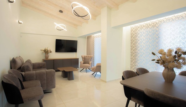 BRAND NEW LUXURY APARTMENT IN CENTRAL LOCATION IN NIDRI, LEFKADA. in Lefkada