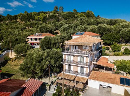 Bratis Apartments in Keri