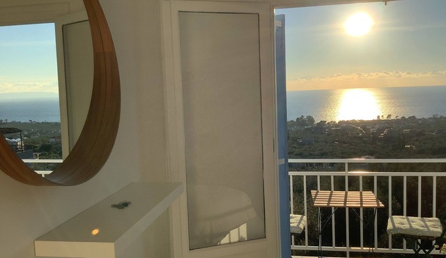 Breathtaking sea views . in Lefktron