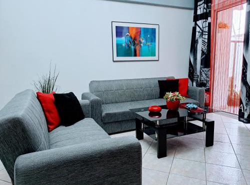 Bright apartment in Nea Palatia Oropos in Néa Palátia