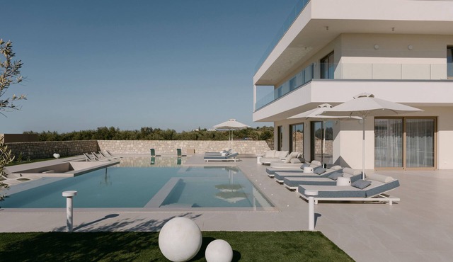 Calòre Villa II, Close to Beach, Gym, Sauna & Cinema in Rethymno