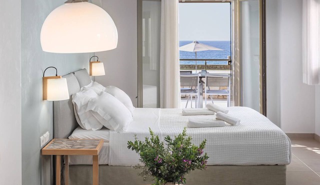 Callisto Seaside Homes & Suites in Trifylia