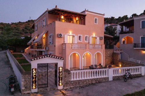 Captain's Studios in Spetses