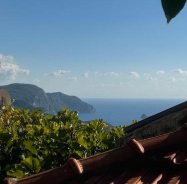 Carmen ground floor Apartment with terrace - Lakones in Lákones