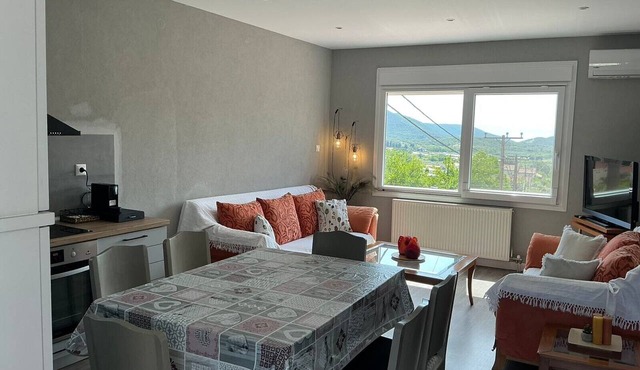 Casa Di' Rene Country House with Garden and Mountain View in Agios Andreas