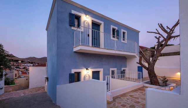 Casa Natalia 1, Modern Coastal Style Holiday Apartment in Halki in Halki
