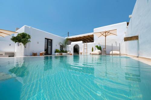 CasaCarma II, private pool, boho design, tradition in Lachania