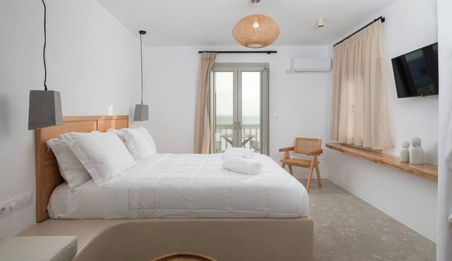 Castello On The Beach in Naxos