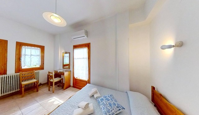 Catherine Portaria Guest House in Volos