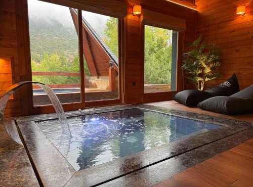Cave Chalet - Chalet for Two in Eptalofos