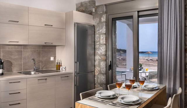Cedar Bay Beachside Villas in Kantanos-Selino