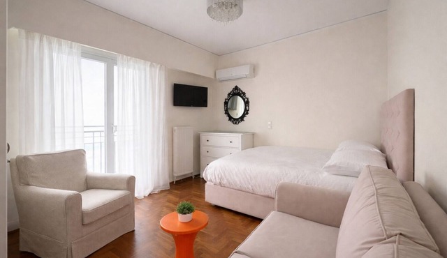 Central Studio Near Uni & Parks – Zografou by ΜΡS in Zografou