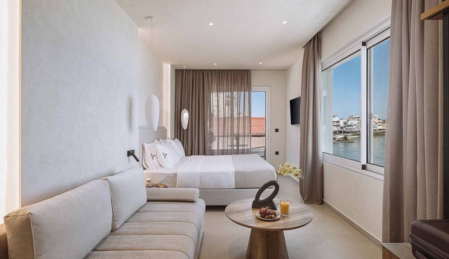 Chania Mocenigo 2 Rooms 2nd Fl-Seaview, 15m to sea in Chania
