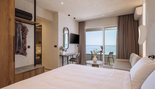 Chania Mocenigo Luxury Room IV - Seaview,15m to sea in Chania
