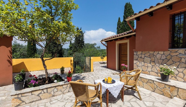 Charming Villa in a traditional village, 3 km from the beach of Agios Gordios in Kouramades