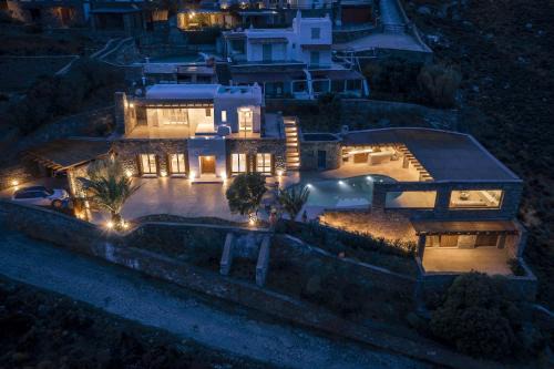 Christina's Panormos Villa in Mykonos