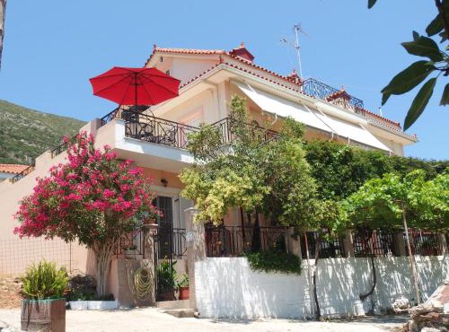 Christos Studios in Zóla