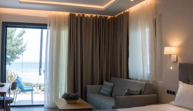 Costa Domus Blue Luxury Apartments in Sithonia
