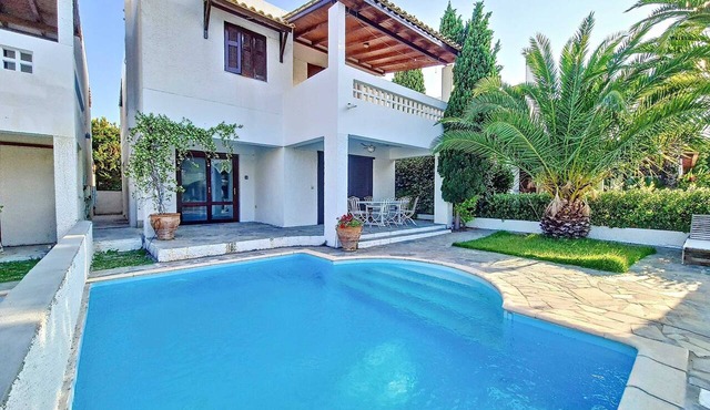 Cosy Garden Flat, Beach, Pool – Mountain View, Private Pool, Air Conditioning in Akti Idras