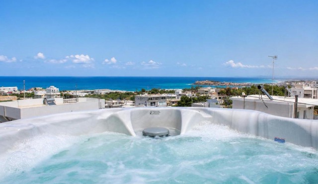 Crethion A Private Cretan Sanctuary , Pool, Jacuzzi, Gym & Entertainment in Atsipopoulo