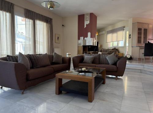 Delux Villa in the Center in Chios