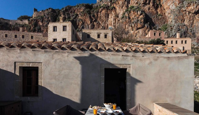 Deluxe 3 level house inside Monemvasia Castle in ΜΟΝΕΜΒΑΣΙΑ