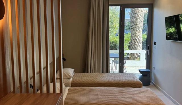 Deluxe Studio – Comfort & Style for Two in Crete