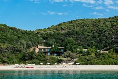 DEVELIKIA PRIVATE VILLA 3- Ierissos in Develíkia