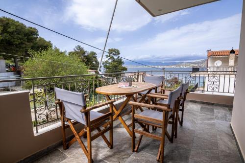 Dina Luxury Sea View House in Aiándion
