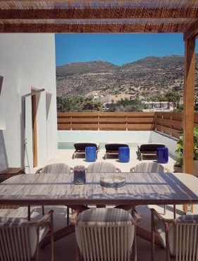 Dionysos Beach Resort & Villas in Mylopotas