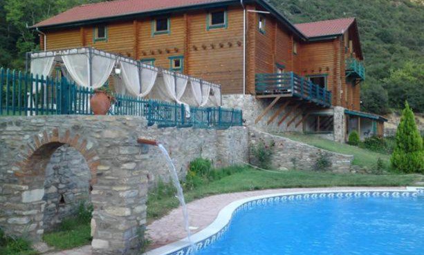 Dionysus Village Resort in Mousthéni