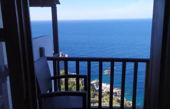 Double studio room in Mylopotamos with beautifull view in Tsagarada