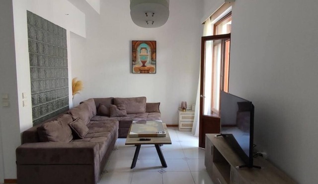 Dr. J. Spon Apartment in Nafpaktos