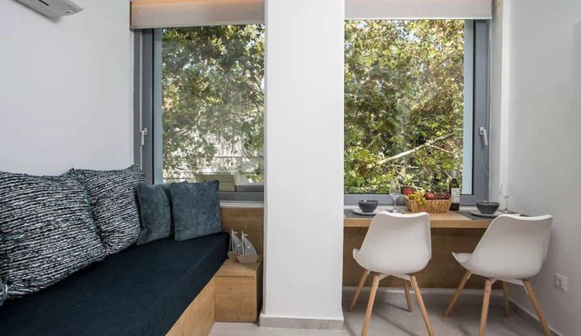 Elegant Blue Rhodes Center Apartment near the Sea in Rhodes