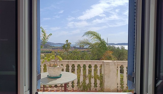 Elektra apartment, Gialova. 3 mins drive from the centre of the village. in Gialova